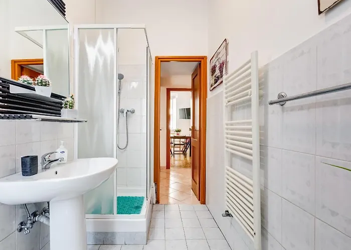 Tasso Street 102